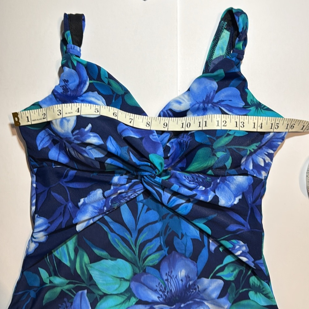 MIRACLESUIT Pandora Tropical Blue Floral One Piece Swimsuit size 12 - Picture 10 of 13